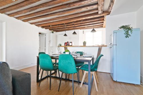 Musee du Louvre 5 Luxurious Apartment 1BR-6P Free Netflix - image 2
