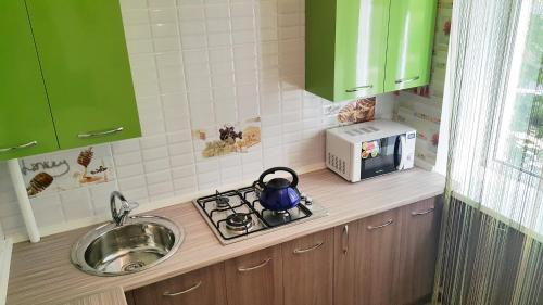 Zoo Apartment - image 2