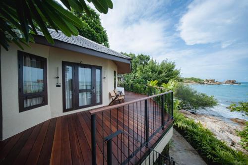 Kira Baya Koh Samed