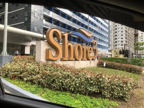Yammy's HomeyStyle Condo at Tower 3 Shore 3 Residences, Metro Manila
