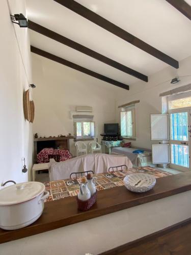 Old cowshed from the '30 in Santa Maria Coghinas