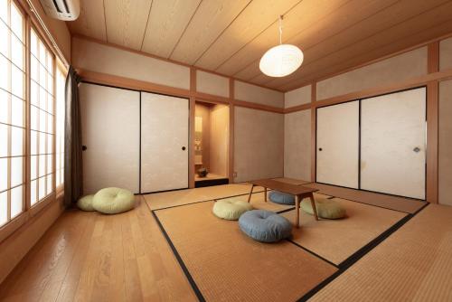 Two-Bedroom Townhouse with Private bathroom image 10
