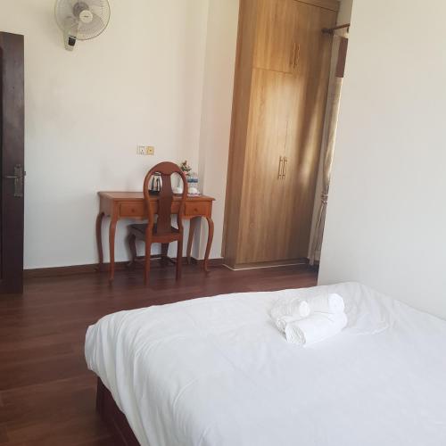 Double Room image 8