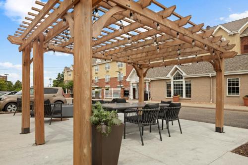 TownePlace Suites Minneapolis West/St. Louis Park - image 6