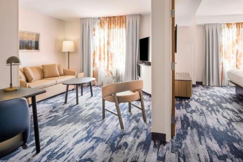 Fairfield Inn & Suites by Marriott Buffalo Airport - image 6