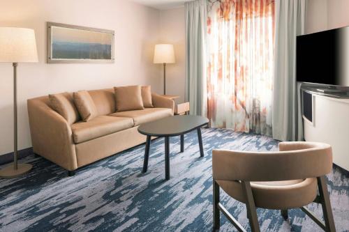 One-Bedroom King Suite