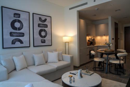 Lux Sobha Hartland 1 BR with 5 Star Resort Amenities, Dubai (Foto 4)