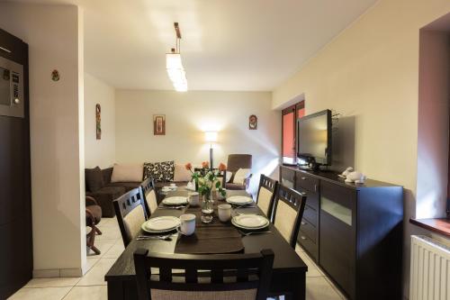 Apartment with Balcony image 3