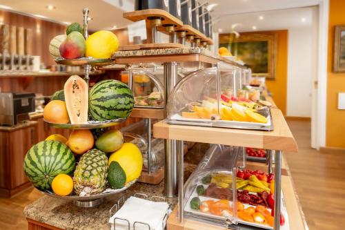TIPTOP Hotel Burgschmiet Garni