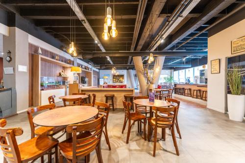Pub/Lounge, Antwerp Harbour Hotel in Merksem