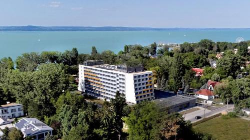 . Lelle Hotel