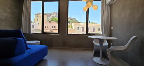 99 Adrianou Apartments 4