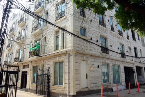 2 BR city view Apartment with AC WiFi TV and more in Dera Ghazi Khan
