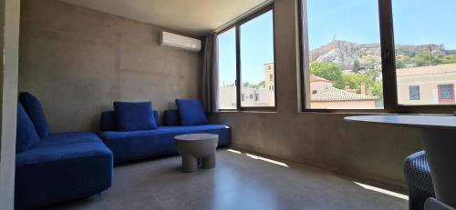 99 Adrianou Apartments 3