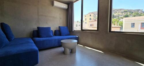 99 Adrianou Apartments 5