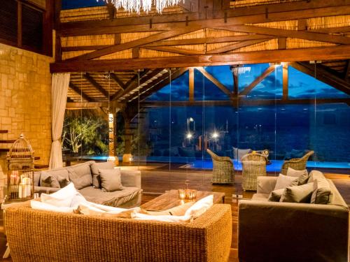 Зручності, Demeure de la Compagnie Générale des Huiles Précieuses (Demeure de la Compagnie Generale des Huiles Precieuses) in Ifaty