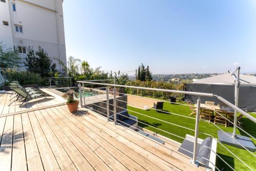 Magnifique appartement avec piscine et jardin in St Pierre de Feric