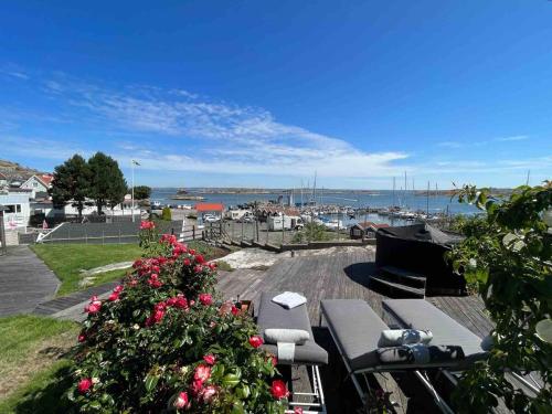 Villa with spectacular sea view in Hyppeln