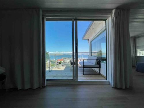 Villa with spectacular sea view in Hyppeln