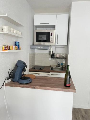 Anabel - résidence calme et protégée , appart avec balcon, proche du centre ville et de la plage (Anabel - residence calme et protegee , appart avec balcon, proche du centre ville et de la plage) in Villers-sur-Mer