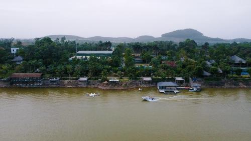 Pamela Retreat in Son Tay