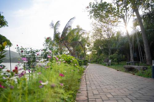 Pamela Retreat