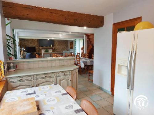 La Maison de la pêche (La Maison de la peche) in Colombiers-du-Plessis