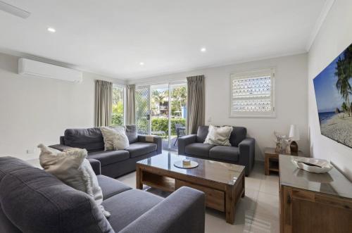 Diamond Beach Large Poolside Villa #45, Gold Coast (foto 6)
