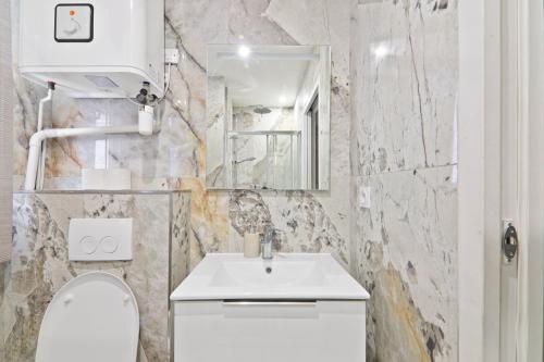 1 Bedroom Apartment - 6P - Le Marais With NetFlix - image 14