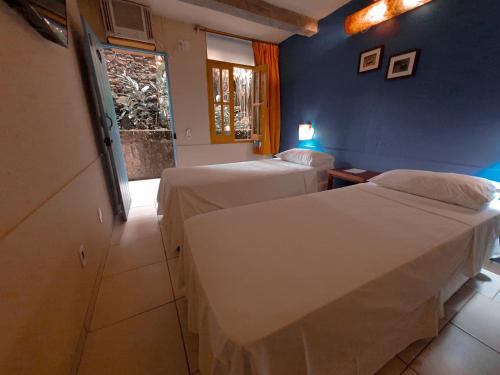 Standard Double Room image 2