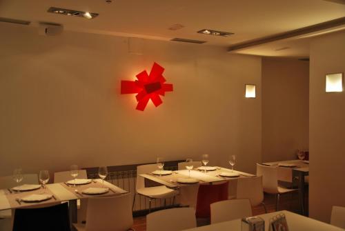 餐廳, 特雷法西奧酒店 (Hotel Trefacio) in 薩莫拉市中心