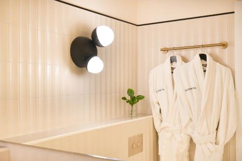 Executive Room image 4