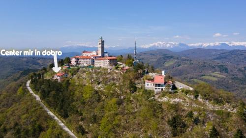 Prenočišča Center Mir In Dobro 1