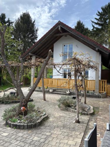 ทัศนียภาพภายนอกโรงแรม, Domizil NinaSol in มาเรียบิลด์