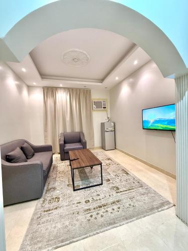 غرفة وصاله بشاشه سمارت بدخول ذكي near Nayef bin Abdulaziz herceg nemzetközi repülőtér