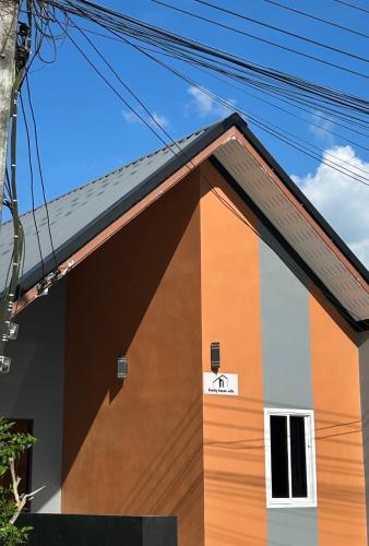 Family house villa in Nuea Klong