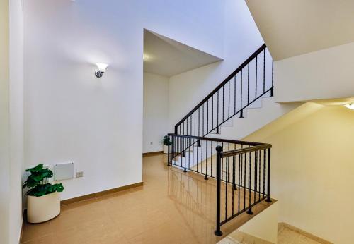Allsopp & Allsopp - 5-Bedroom with Maids Room and Private Pool Villa in The Aldea The Villa - image 10