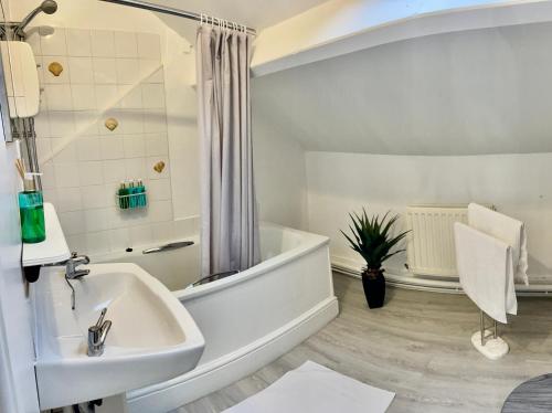 Room with Newly Renovated Private Bathroom above Village Pub Stag Inn Crosby Maryport in Ellen