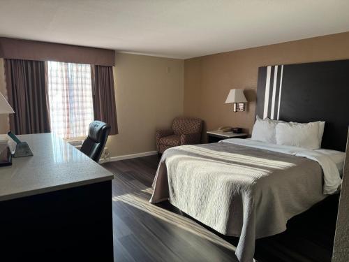 1 queen bed