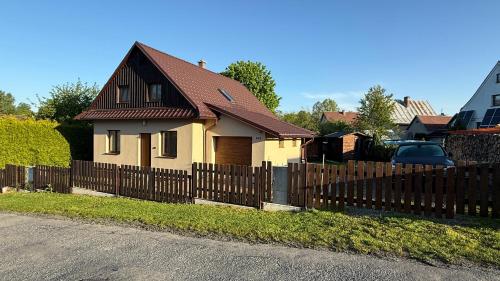 Chalupa v Hatich in Cikhaj