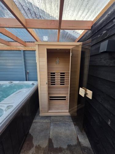 Sauna, leuke gezellige blokhut in Boerhaavewijk