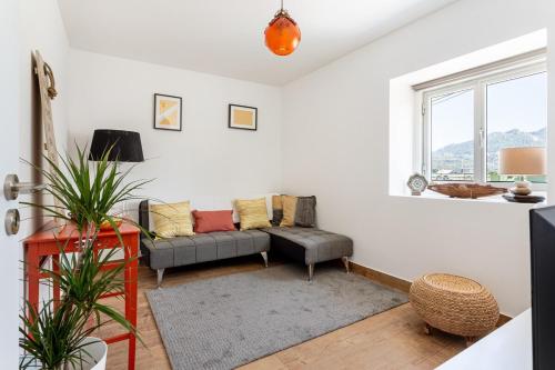 GuestReady - Quaint house with Patio in Varzea de Sintra