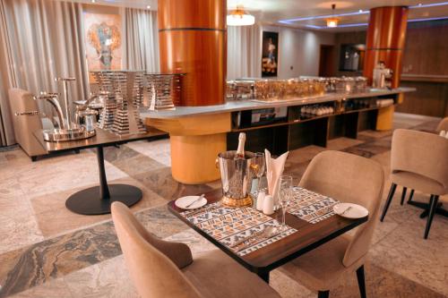Swiss International Rancho Valeria, Warri - 레스토랑