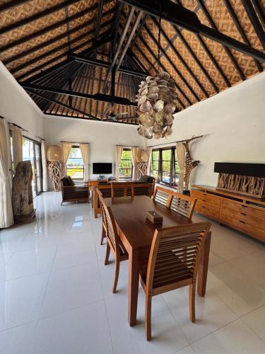 발리 Beautiful Beach Villa Nujum with staff. 5성급 싱글룸 외관