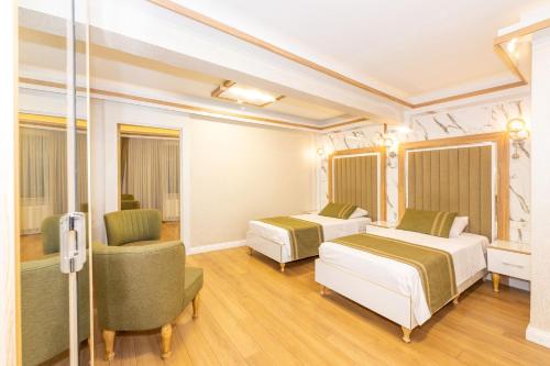 TAKSİM HAVANA HOTEL SUİTES Room Type - Luxury Quadruple Room TAKSİM HAVANA HOTEL SUİTES Room Type - Luxury Quadruple Room