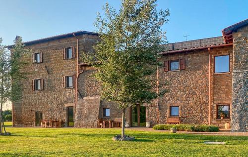 A szálláshely kívülről, Pet Friendly Apartment In Lubriano With Sauna in Lubriano