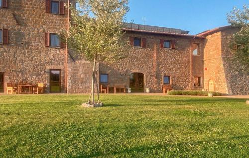 A szálláshely kívülről, Pet Friendly Apartment In Lubriano With Sauna in Lubriano