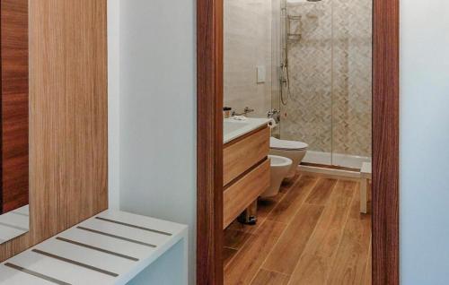 Fürdőszoba, Pet Friendly Apartment In Lubriano With Sauna in Lubriano