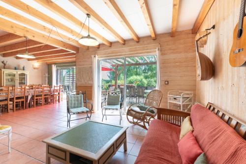 La Buena Onda in โอโลรง-เอแรร์