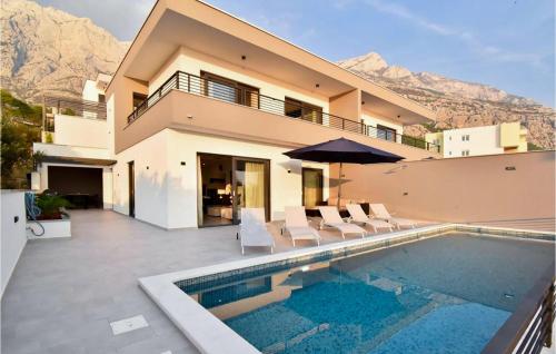 3 Bedroom Awesome Home In Makarska
